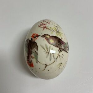 Red Finch Brown Birds on Ceramic Speckled Egg Berries Transferware Decor Vintage